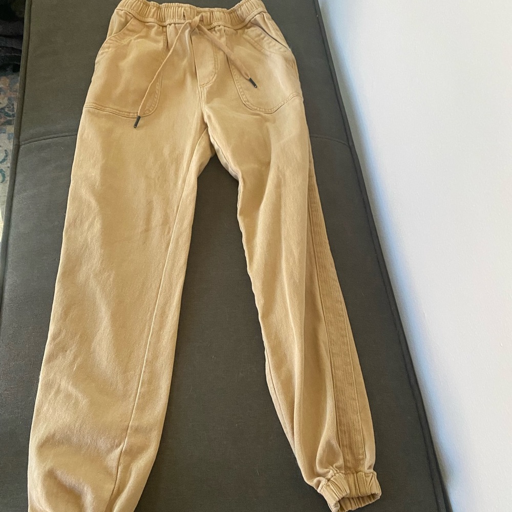 Halara casual joggers